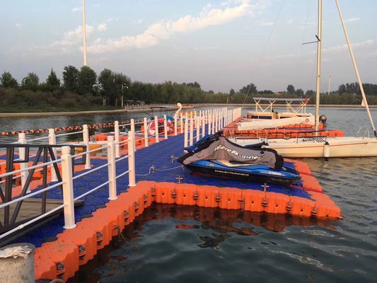 UV-bestendige rechthoekige pontonen met niet-glijdend oppervlak voor gemakkelijk en veilig varen